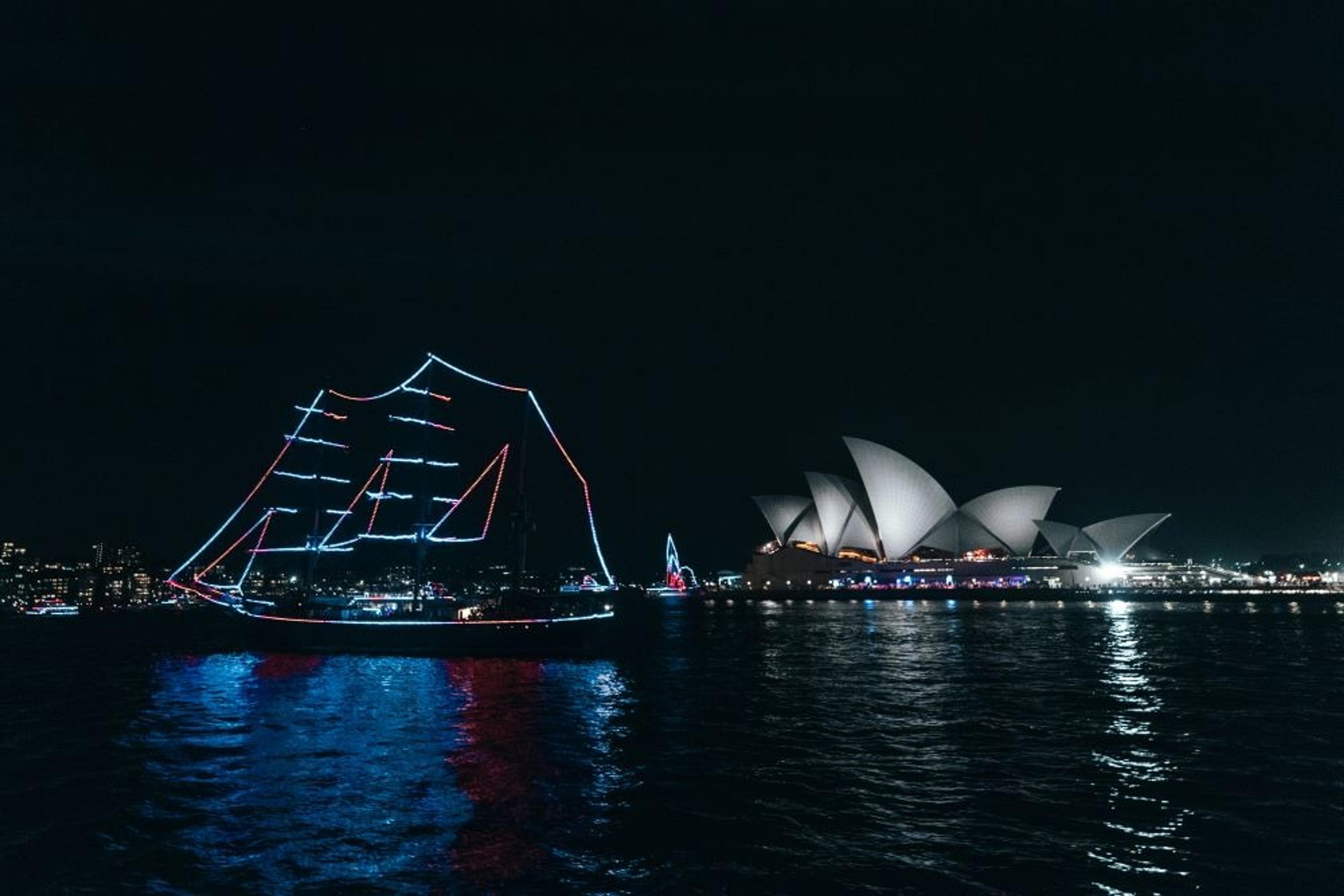 Sydney opera house by night